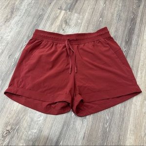 Lululemon Spring Break Away Shorts Size 6